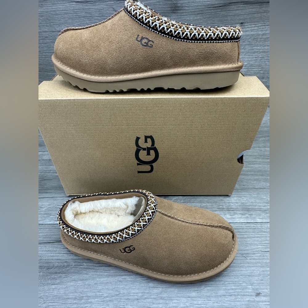 UGG Kids Tasman II Slippers – Chestnut Suede Sheepskin Slip-On